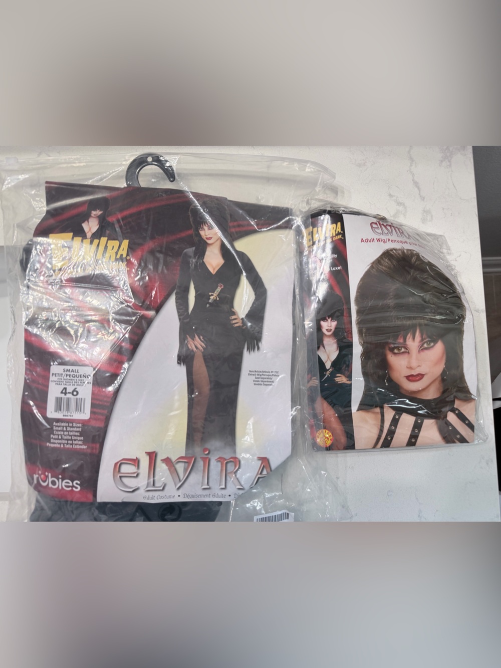 Rubie’s Elvira Mistress of the Dark Costume & Wig Small 4-6 Complete Set